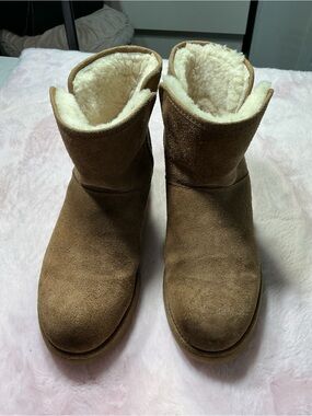 UGG Chestnut Suede Shearling-Lined Short Boots b84